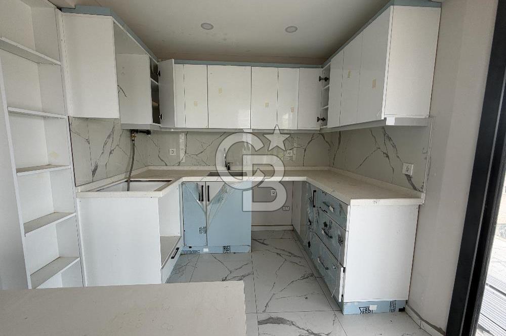 ŞAKRAN’DA DENİZE VE ANAYOLA YAKIN SATILIK 4+1 TRİPLEKS VİLLA