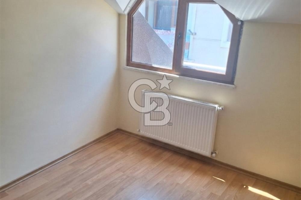 Aydınevler'de Satılık 2+2 Dubleks Asansörlü, Geniş Teraslı