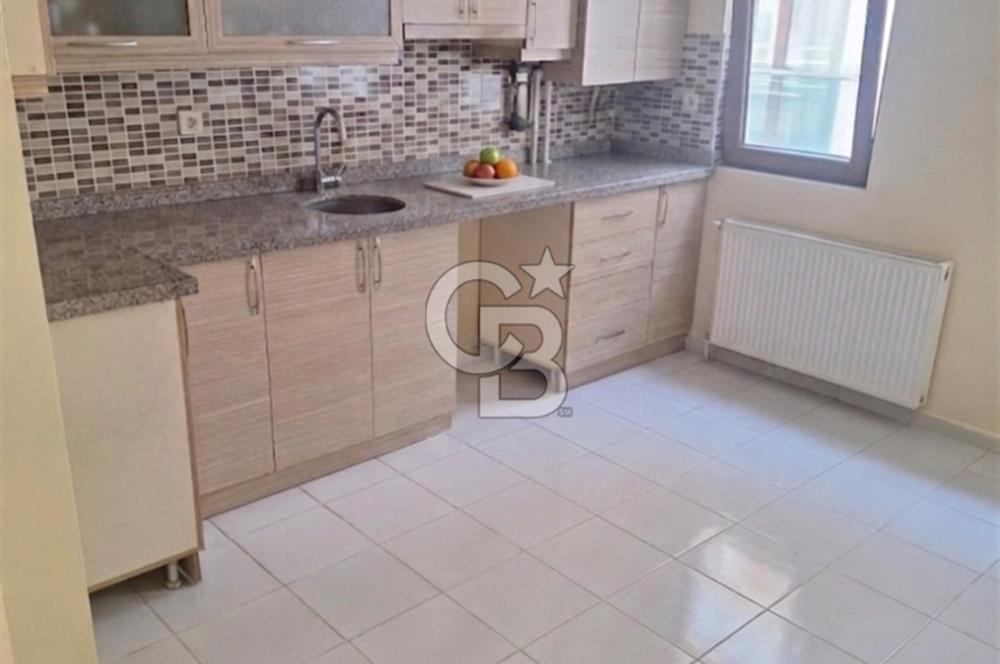 Aydınevler'de Satılık 2+2 Dubleks Asansörlü, Geniş Teraslı
