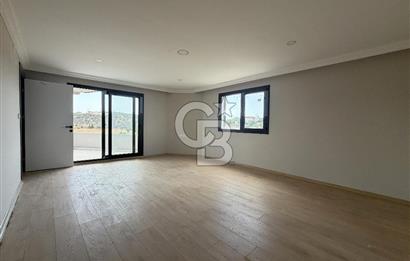 ŞAKRAN’DA DENİZE VE ANAYOLA YAKIN SATILIK 4+1 TRİPLEKS VİLLA