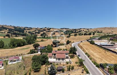 BALIKESİR BOĞAZKÖY'DE 2.177m²ARSA İÇİNDE SATILIK MÜSTAKİL VİLLA