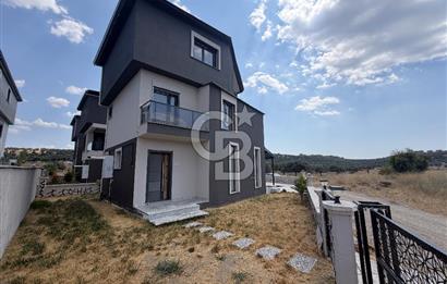 ŞAKRAN’DA DENİZE VE ANAYOLA YAKIN SATILIK 4+1 TRİPLEKS VİLLA