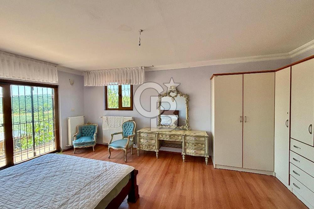 BALIKESİR BOĞAZKÖY'DE 2.177m²ARSA İÇİNDE SATILIK MÜSTAKİL VİLLA
