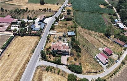 BALIKESİR BOĞAZKÖY'DE 2.177m²ARSA İÇİNDE SATILIK MÜSTAKİL VİLLA
