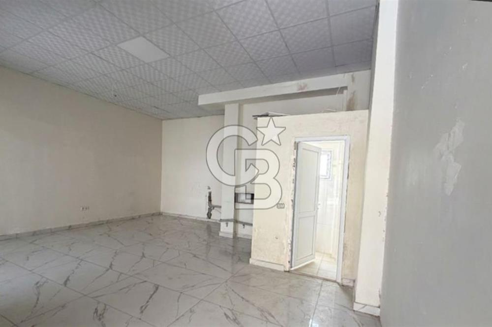 İzmir Çiğli Esentepe'de 70 m² Kiralık Dükkan