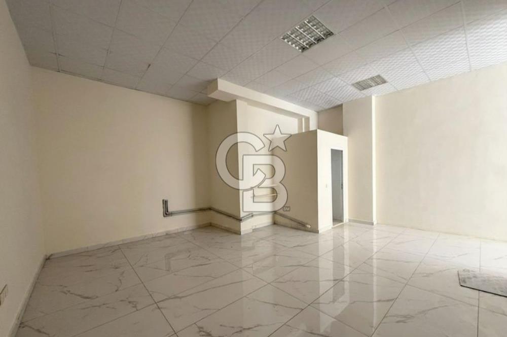 İzmir Çiğli Esentepe'de 70 m² Kiralık Dükkan