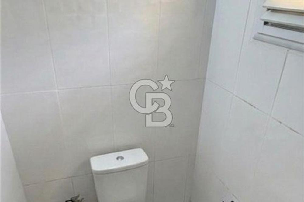 İzmir Çiğli Esentepe'de 70 m² Kiralık Dükkan