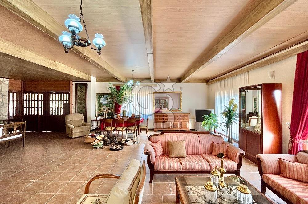 BALIKESİR BOĞAZKÖY'DE 2.177m²ARSA İÇİNDE SATILIK MÜSTAKİL VİLLA