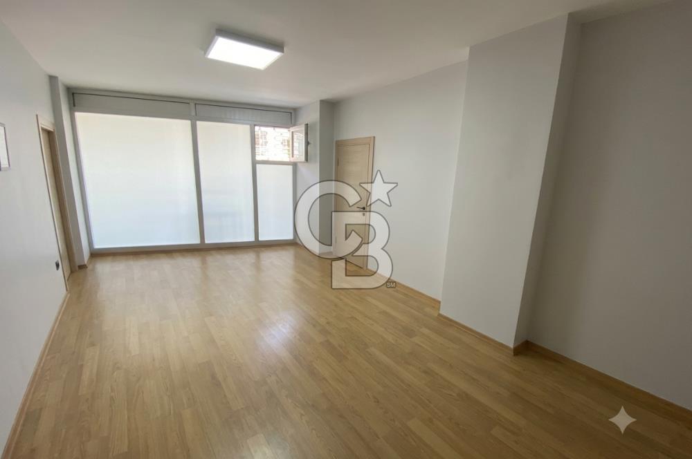 SANCAKTEPE MECLİSTE SATILIK 600 m² TİCARİ MAĞAZA / ÜRETİM TESİSİ