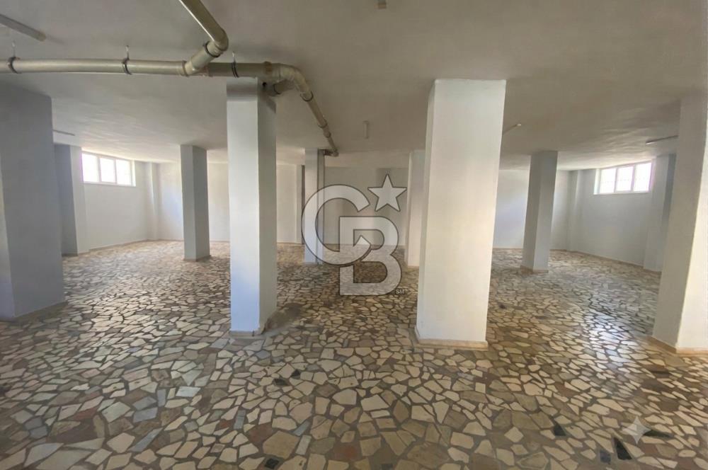 SANCAKTEPE MECLİSTE SATILIK 600 m² TİCARİ MAĞAZA / ÜRETİM TESİSİ