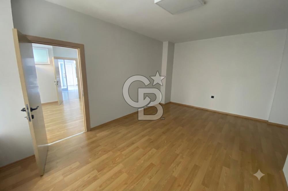 SANCAKTEPE MECLİSTE SATILIK 600 m² TİCARİ MAĞAZA / ÜRETİM TESİSİ
