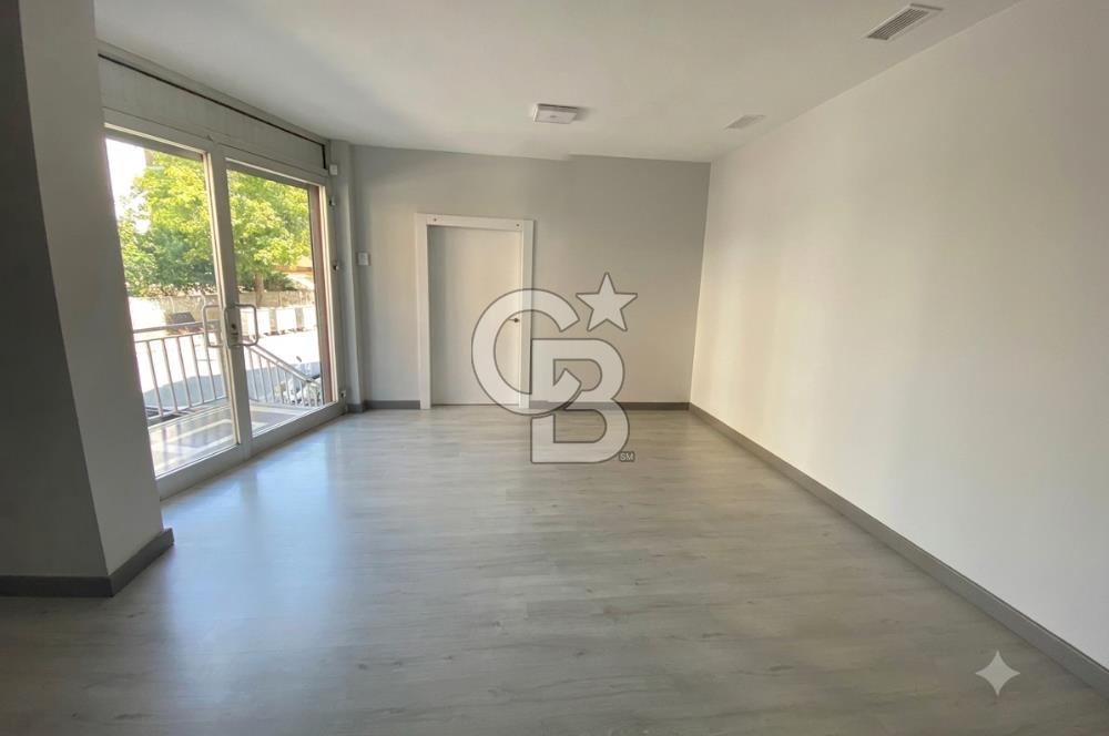 SANCAKTEPE MECLİSTE SATILIK 600 m² TİCARİ MAĞAZA / ÜRETİM TESİSİ