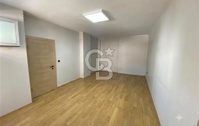 SANCAKTEPE MECLİSTE SATILIK 600 m² TİCARİ MAĞAZA / ÜRETİM TESİSİ