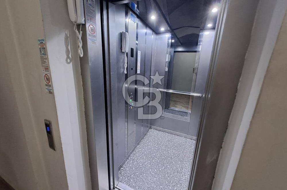 Seyrek'te Havuzlu ve Yeşillikli Site Eşyalı Kiralık 1+1