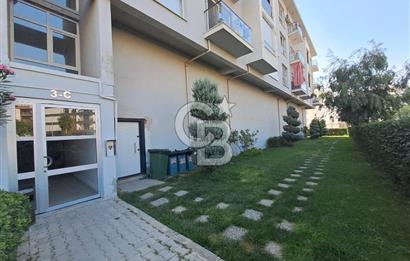 Seyrek'te Havuzlu ve Yeşillikli Site Eşyalı Kiralık 1+1