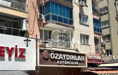 İzmir Bayraklı Sevgi Caddesi'nde 3+1 Daire
