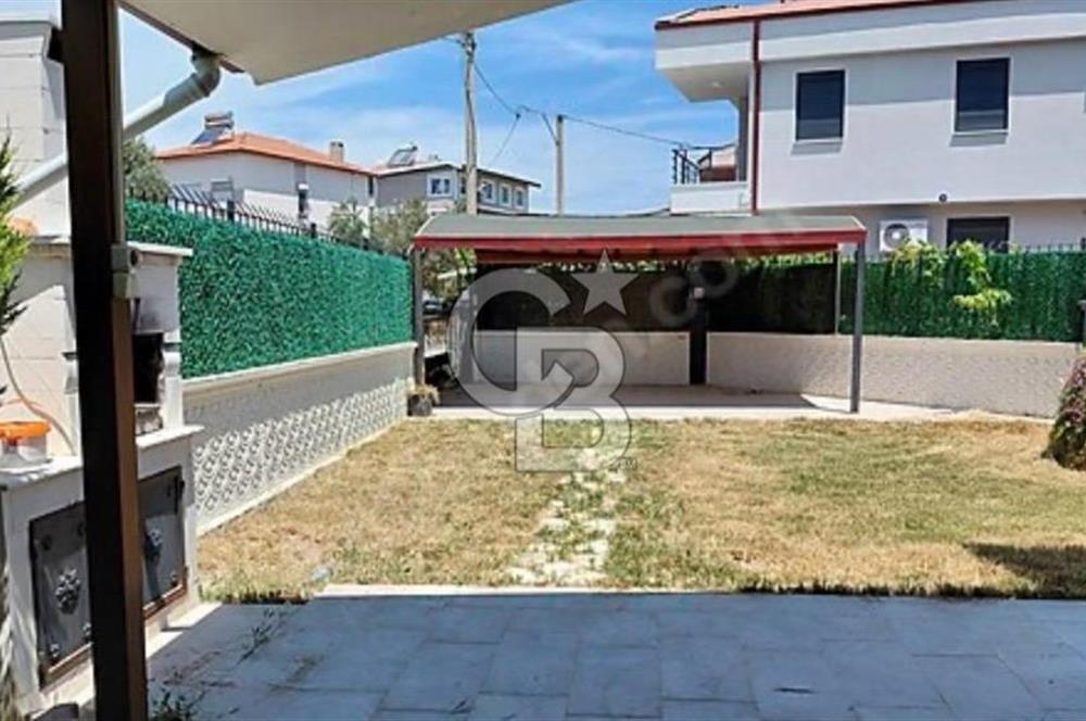 Ayvalık Sarmısaklı Plajına Yürüme Mesafesinde 5+1 Dubleks Villa
