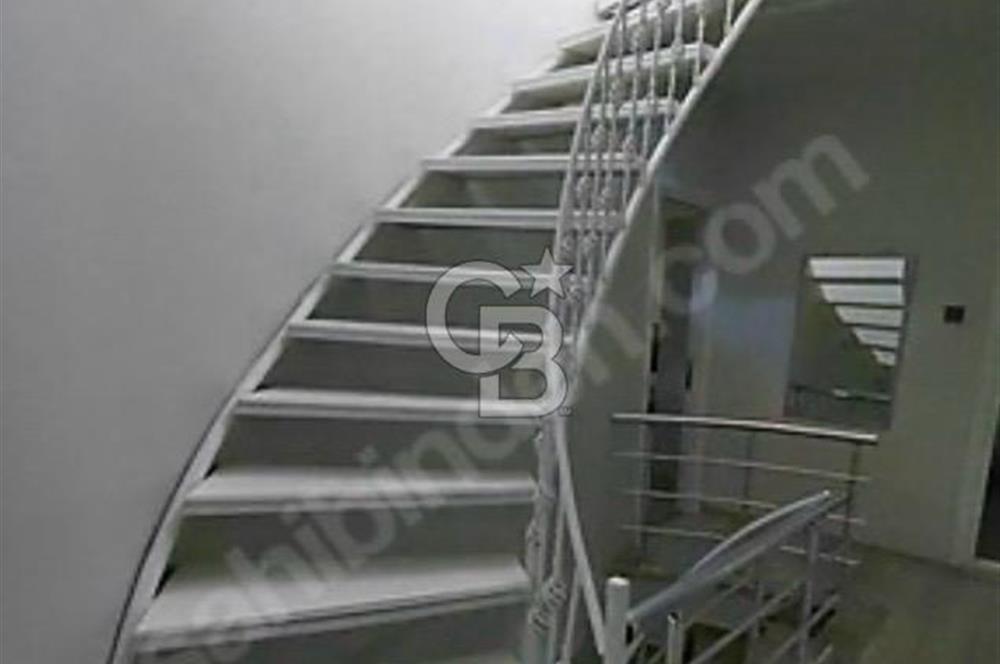 Ayvalık Sarmısaklı Plajına Yürüme Mesafesinde 5+1 Dubleks Villa