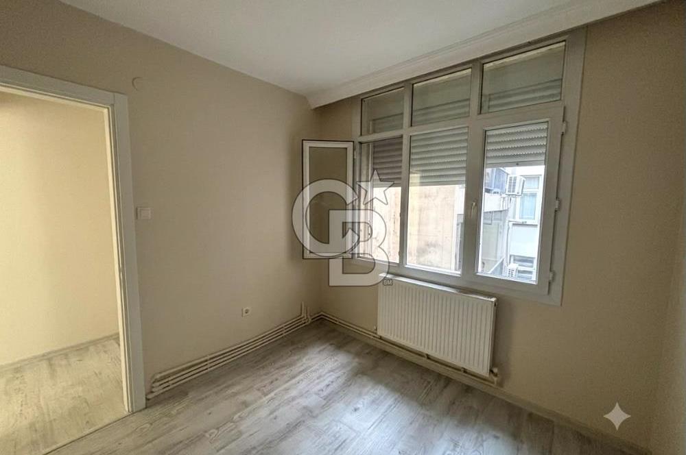ALAYBEY'DE TADİLATLI SATILIK 2+1 DAİRE