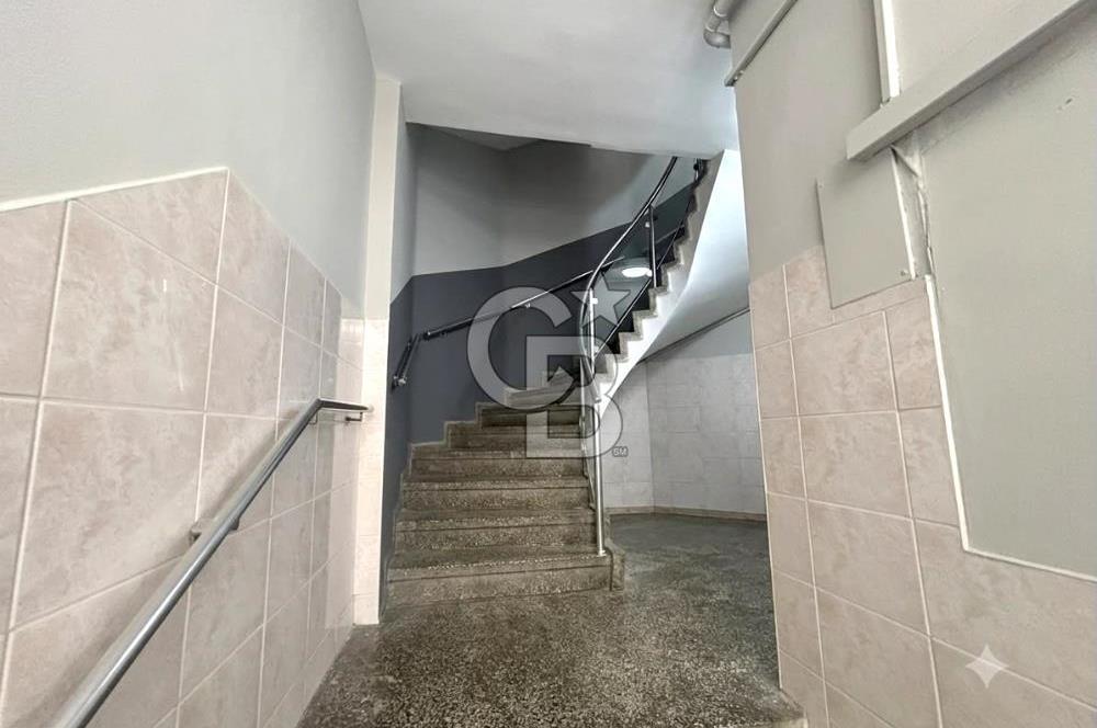 ALAYBEY'DE TADİLATLI SATILIK 2+1 DAİRE