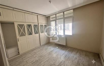ALAYBEY'DE TADİLATLI SATILIK 2+1 DAİRE