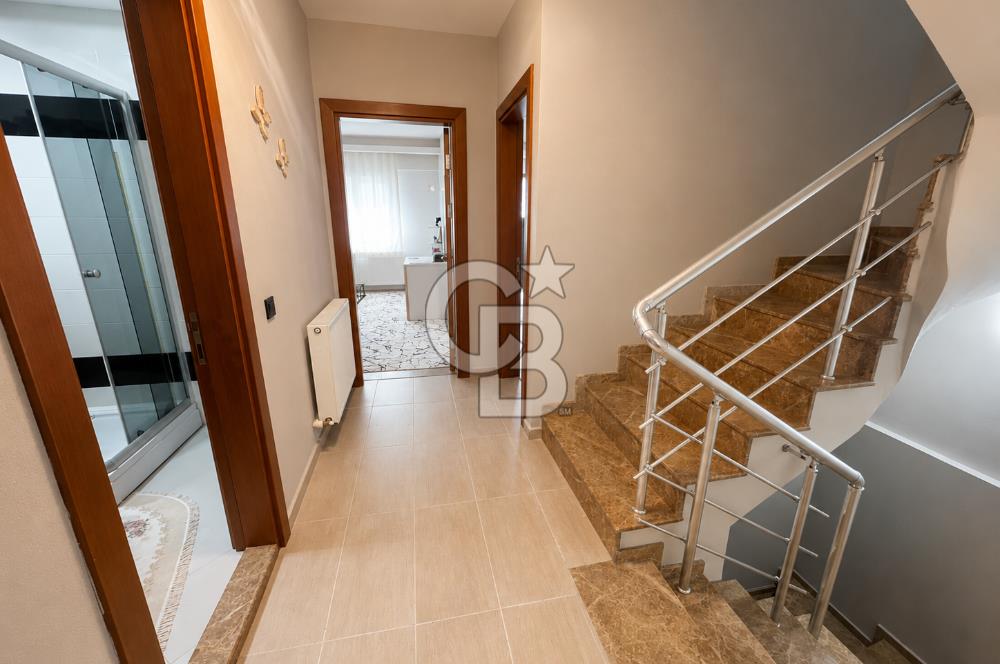Bornova Altındağ Yeşilova Geniş Ailelere Uyg. Triplex 5+1 Villa