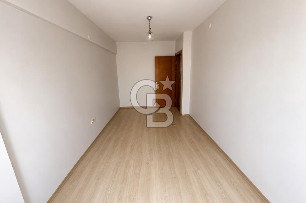Bornova Altındağ Yeşilova Geniş Ailelere Uyg. Triplex 5+1 Villa