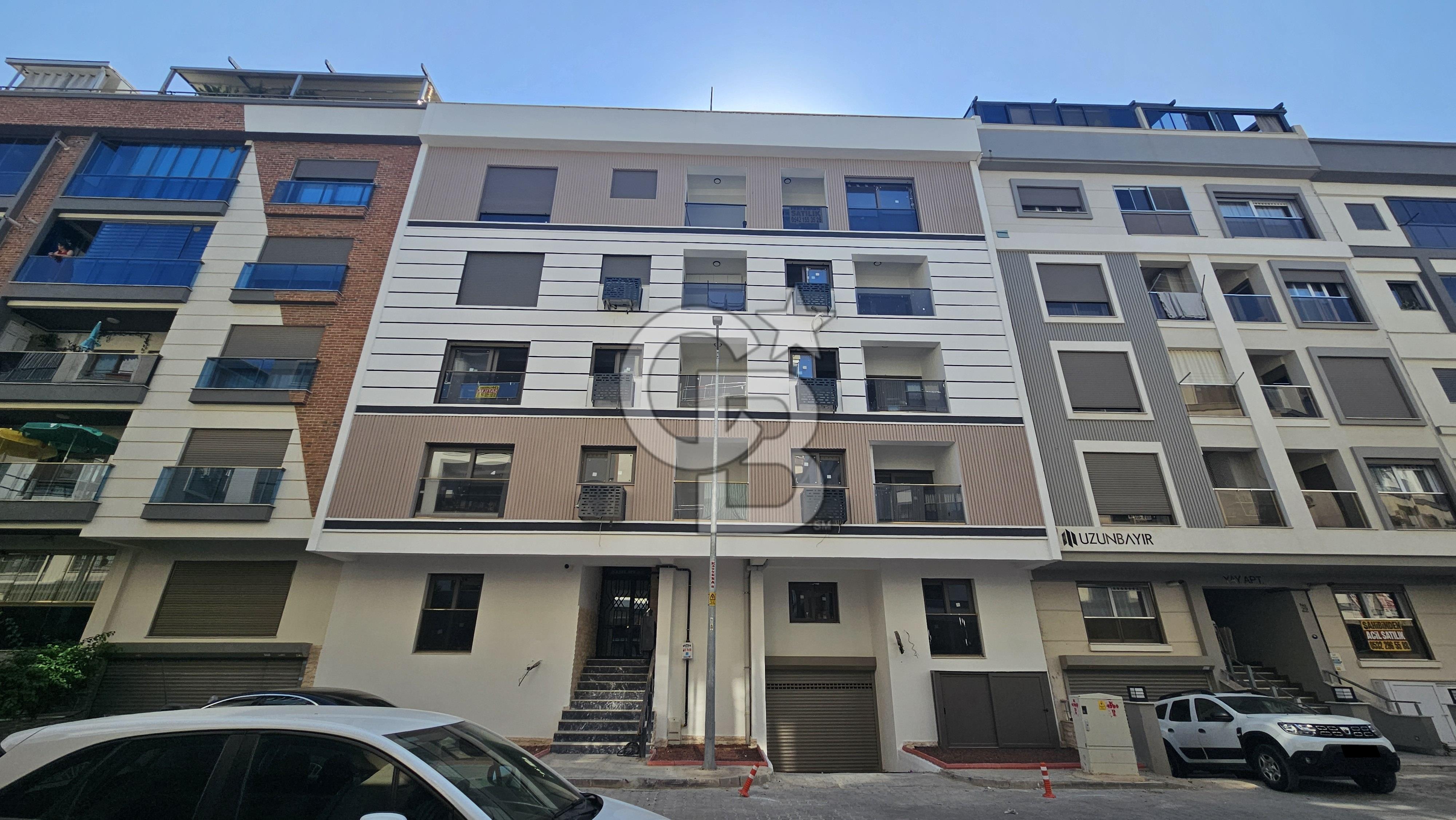 KARŞIYAKA DEMİRKÖPRÜDE 1+1 44 m2 FERAH GENİŞ KİRALIK DAİRE
