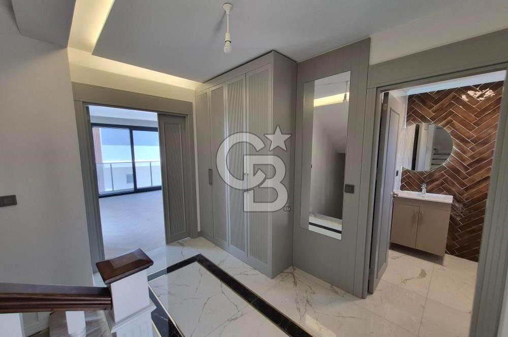 MENEMEN VİLLAKENT'TE ÖZEL HAVUZLU & SAUNALI 4+1 TRİPLEX VİLLA