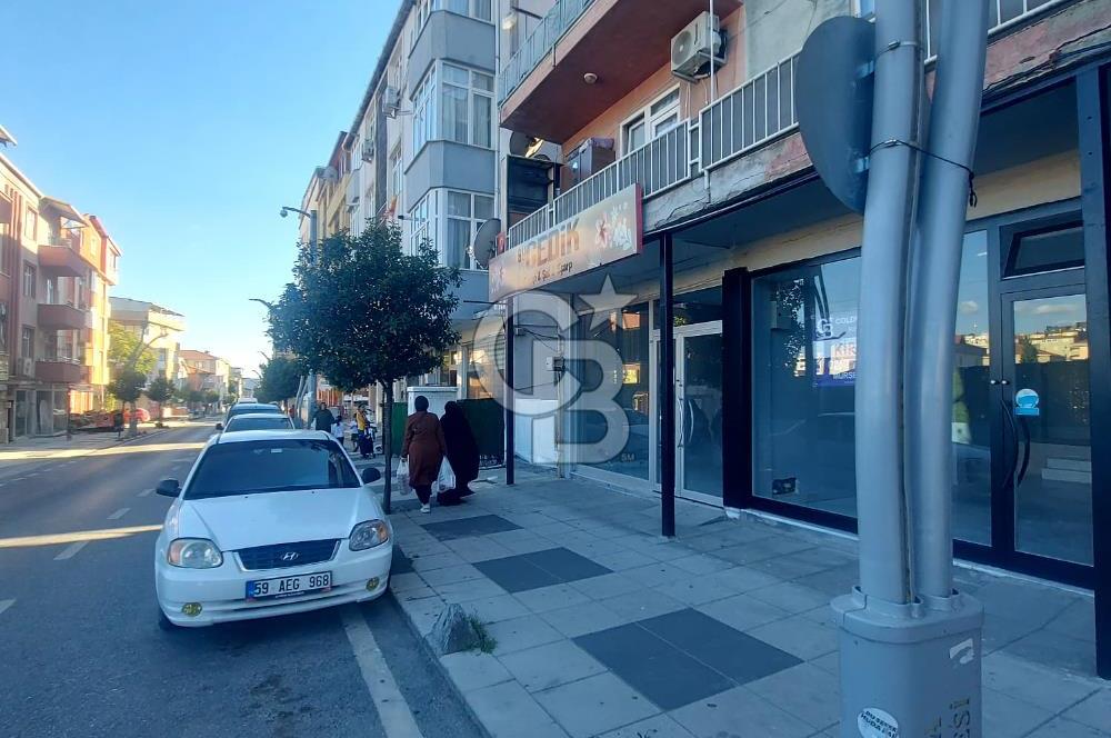 ✨ ÇAYIROVA MENDERES MAHALLESİ ANA CADDE ÜZERİNDE, YÜKSEK MÜŞTERİ POTANSİYELİNE SAHİP, 70 M2 KİRALIK İŞ YERİ.