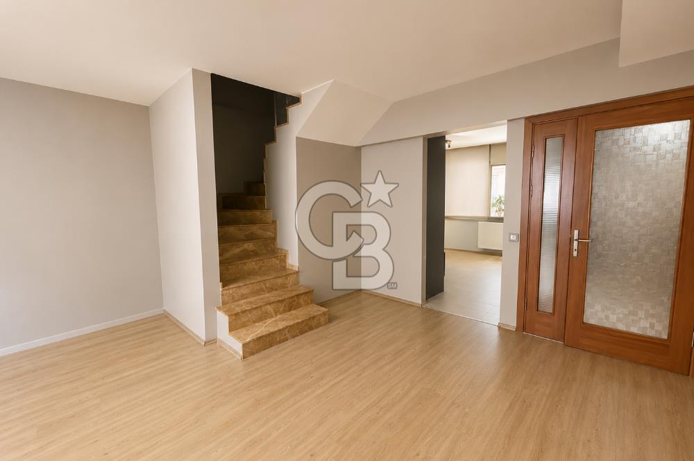 Bornova Altındağ Yeşilova Geniş Ailelere Uyg. Triplex 5+1 Villa