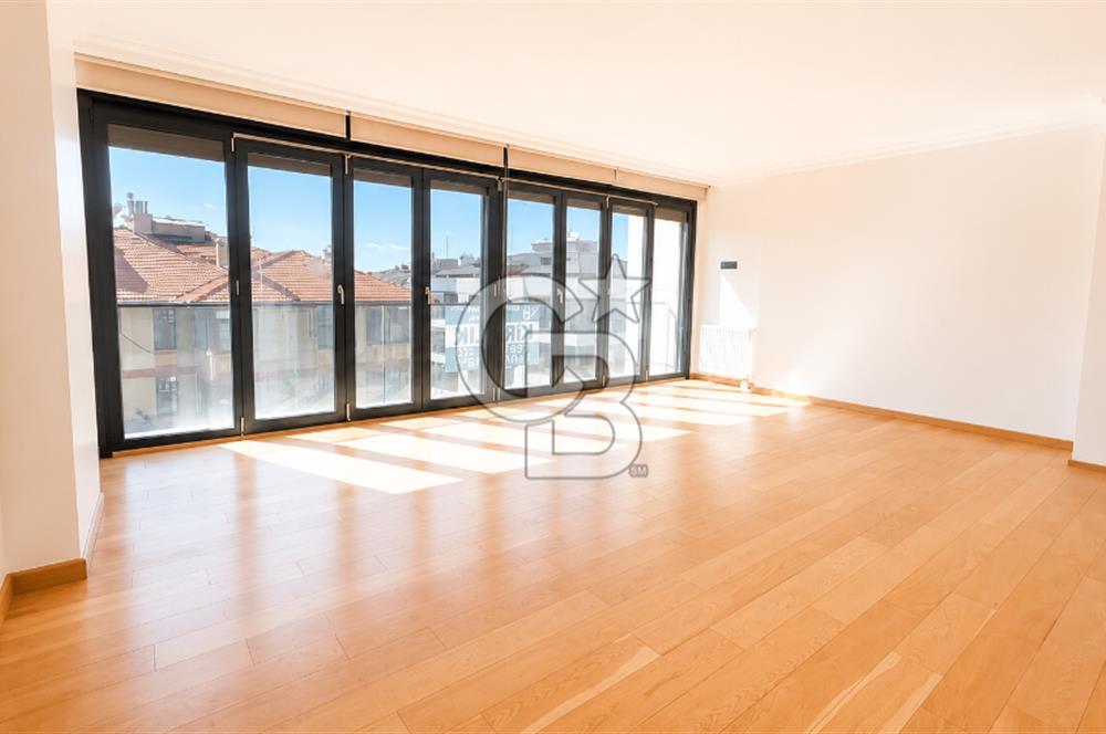 KALAMIŞ,SAHİLDE VEFA RESİDENCE'DA PRESTİJLİ 3+1 BALKONLU 125 M2