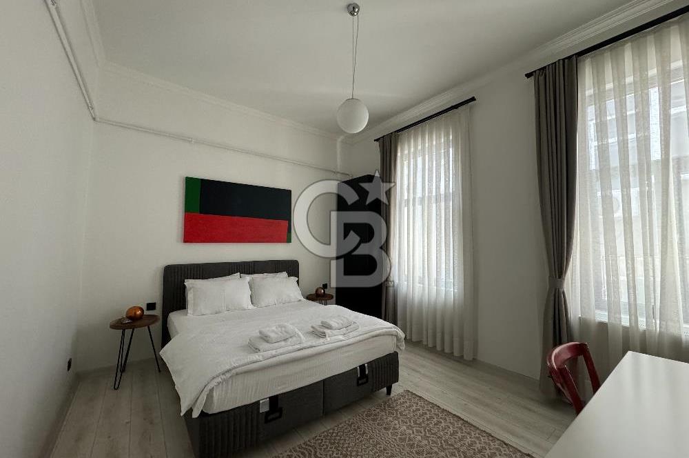 Şişhanede 100 m2 Yüksek Tavanlı 3. Katta Konumlu 2+1 Kiralık Lüks Daire 