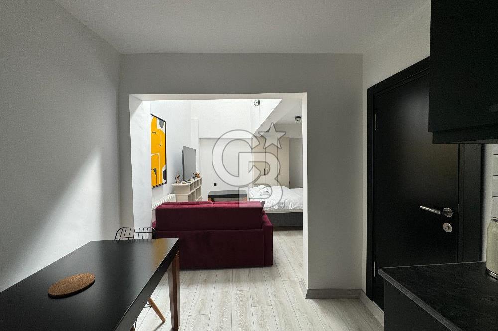 Şişhanede 4. Katta Konumlu Tarihi Binada 40 m2 Şık Loft Kiralık Daire