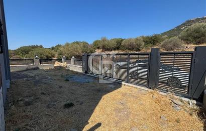 Foça 'da Deniz Manzaralı, Oturuma Hazır Dubleks Villa