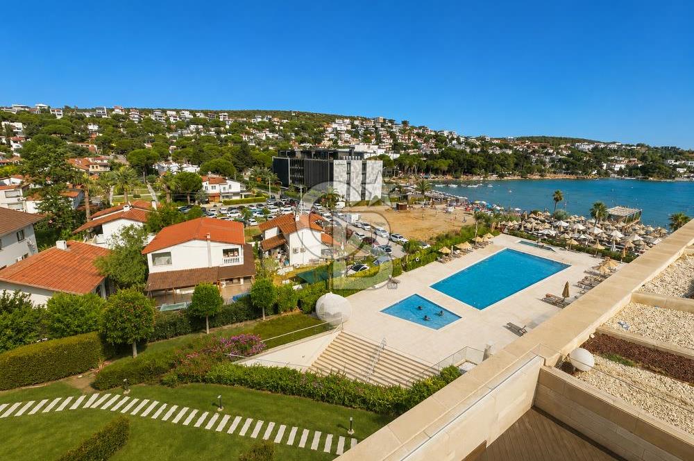 Çeşme Folkart Blu Deniz&Havuz Cepheli Kiralık Teraslı 2.5+1 Suit