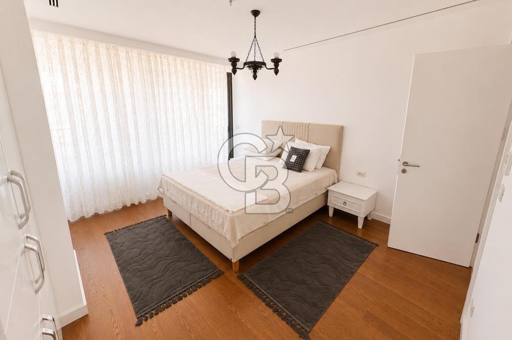 Çeşme Folkart Blu Deniz&Havuz Cepheli Kiralık Teraslı 2.5+1 Suit