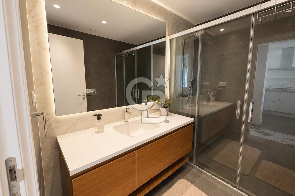 Çeşme Folkart Blu Deniz&Havuz Cepheli Kiralık Teraslı 2.5+1 Suit