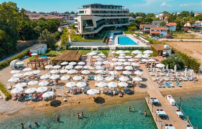 Çeşme Folkart Blu Deniz&Havuz Cepheli Satılık Teraslı 2.5+1 Suit