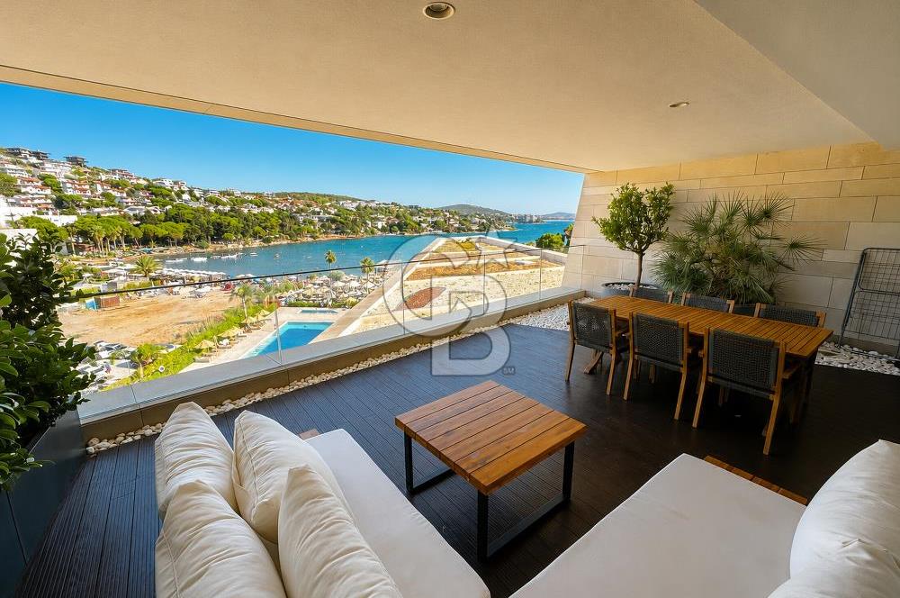 Çeşme Folkart Blu Deniz&Havuz Cepheli Kiralık Teraslı 2.5+1 Suit