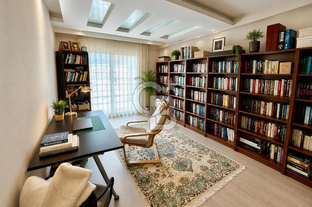 Granada Residence'da Havuz Cepheli 200M2 Büyük Tip Satılık Daire