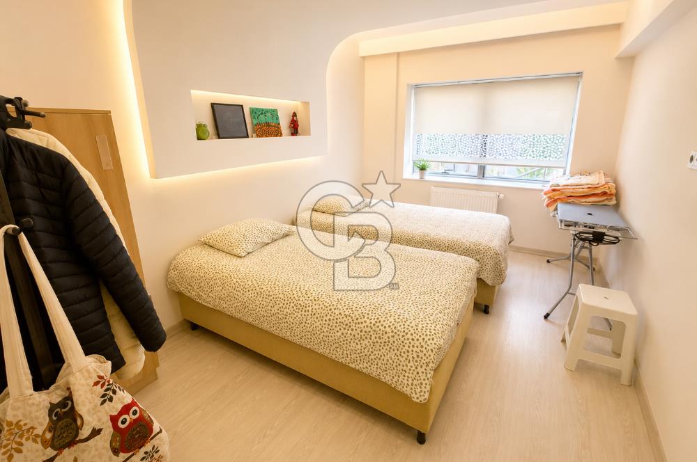 Granada Residence'da Havuz Cepheli 200M2 Büyük Tip Satılık Daire