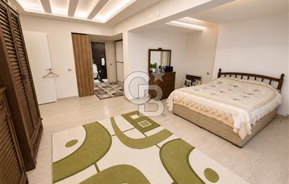 Granada Residence'da Havuz Cepheli 200M2 Büyük Tip Satılık Daire