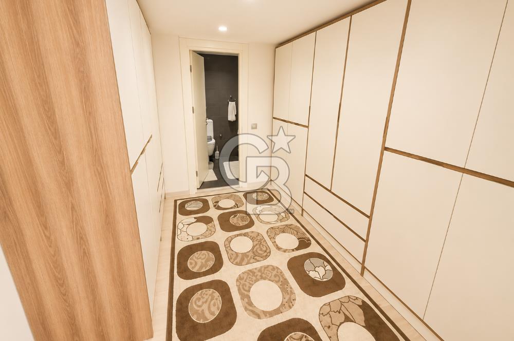 Granada Residence'da Havuz Cepheli 200M2 Büyük Tip Satılık Daire