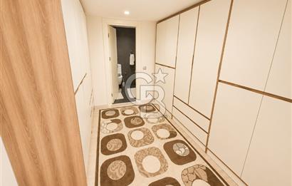 Granada Residence'da Havuz Cepheli 200M2 Büyük Tip Satılık Daire