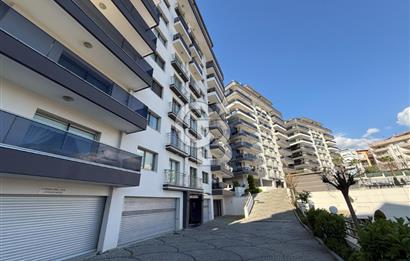 Granada Residence'da Havuz Cepheli 200M2 Büyük Tip Satılık Daire