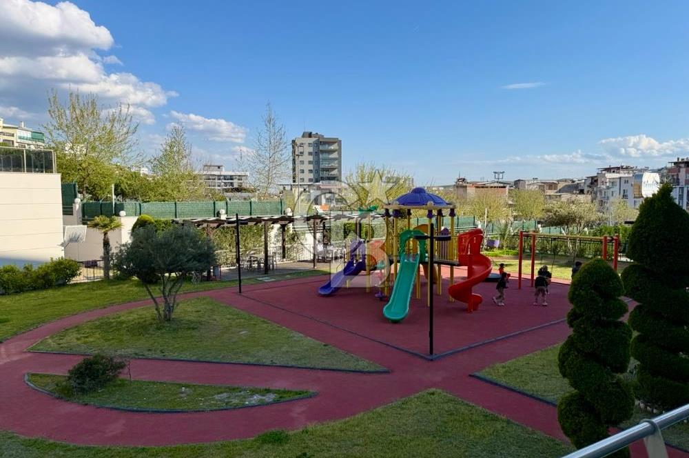 Granada Residence'da Havuz Cepheli 200M2 Büyük Tip Satılık Daire