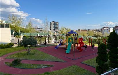 Granada Residence'da Havuz Cepheli 200M2 Büyük Tip Satılık Daire