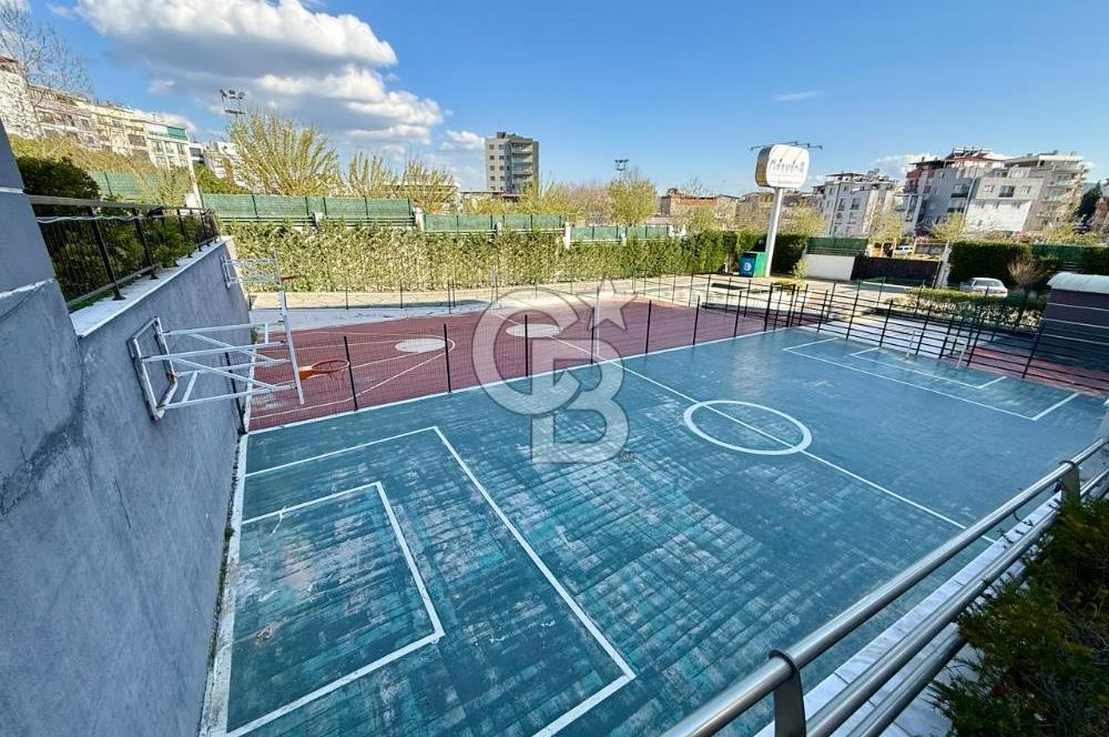 Granada Residence'da Havuz Cepheli 200M2 Büyük Tip Satılık Daire