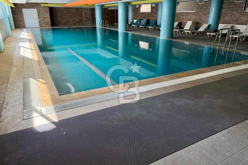 Granada Residence'da Havuz Cepheli 200M2 Büyük Tip Satılık Daire